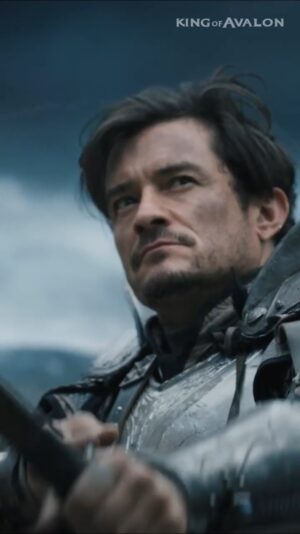 Orlando Bloom Instagram - Stoked to be involved with this! Download King of Avalon now, and summon ME as your hero! It’s time to rebuild your dragon empire! Link in bio. @frost_flame_kingofavalon #KOAxORLANDOBLOOM #KingofAvalon #mydragonempire