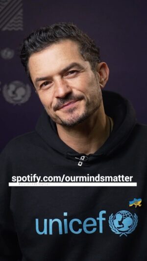Orlando Bloom Instagram - Я бачив, як війна впливає на ментальний стан дітей та молоді в Україні. Вони потребують підтримки! 

Саме тому @unicef разом з командою @spotify створили подкаст «На думці» українською мовою для української молоді, сфокусований на підтримці ментального здоров’я. 

Посилання на подкаст ми залишили в описі профілю 💙

I have seen firsthand how the war in Ukraine has impacted young people’s mental health.

They need support. That’s why @UNICEF has teamed up with @spotify to provide free audio content to help you cope.

Learn more here: spotify.com/ourmindsmatter  #OnMyMind 
#надумці