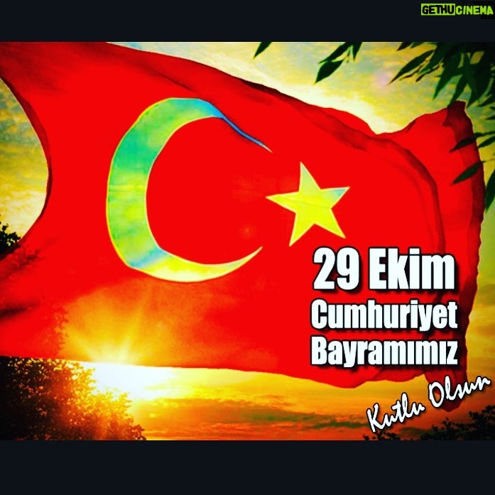Ozan Dağgez Instagram - #29ekim #cumhuriyetbayramı #kutluolsun #dahaİYİgünlere Erenköy