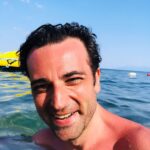 Ozan Dağgez Instagram - One last photo before work #smile #summer2021 ☀️🏖