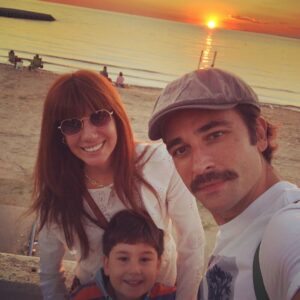 Ozan Dağgez Instagram - #sunset with #family 👨‍👩‍👦🌞🧿 @eda_saritasdaggez #rauferezdağgez