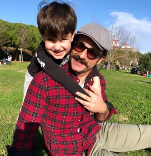 Ozan Dağgez Instagram - #myson #happiness #rauferezdağgez #fatherandson
