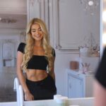 Pamela Reif Instagram - anzeige I Gewinnspiel 🎁 heute verlose ich 3x 300€ Gutscheine für @asambeauty 💌 als Last Minute Rettung für gaaaanz viele Weihnachtsgeschenke für einen Kosmetik Liebhaber oder euch selbst 🤭 mit 300€ könnt ihr online super viel bestellen! Es gibt hunderte Produkte im Online Shop, ich persönlich empfehle die Vino Gold Linie: Sie hat cleane Inhaltsstoffe mit einer patentierten Antioxidanzien-Formel und ist super als Anti Aging & Einsteiger Anti Aging Pflege, wenn sich die ersten Fältchen zu erkennen geben. Von dieser Linie ist auch die besagte Körpercreme, von der ich so geschwärmt habe 🥰 Für die Teilnahme: 1. Diesen Beitrag liken 2. @asambeauty und mir folgen 3. Kommentieren, worauf ihr euch diese Woche noch freut: Backen, letzte Geschenke kaufen, dekorieren, die Familie treffen, endlich Urlaub, mehr Zeit für Selfcare oder oder oder? Ich wähle die Gewinner in 48h aus & kontaktiere sie mit meinem Account (keinen Fakes glauben, wie immer 🥸). Dann könntet ihr den Gutschein auch noch als Geschenk ausdrucken 👀🎄viel Glück! #giveaway #gewinnspiel #christmas #weihnachten