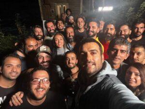Pantea Panahiha Instagram - مرداب برای من یکی از به یاد موندنی ترین کارهامه با عزیزایی که خانوادم شدن که خیلیاشون توی این عکس نیستن و توی روزای سخت مثل کوه پشتم بودن و پشت هم بودیم و دلخوشی هم شده بودیم ، سلامت بمونید همتون .

پیج رسمی سریال«مرداب» @mordab.series
 
‏ @filmnetnews
@mohamad.shayesteh @borzouniknejad
 @afshinrezaei90 
@mehdihashemi__official 
@shahram.haghighatdoust 
@amirjafari4  @hamedkomaily @setarepesyani  @elham.akhavan1 @mojtabapirzadeh_ @arashzellipour 
@yasnamirtahmasb  @elika.naseri 
@hamitorabi @ilya.ronika94 
@messaam 
@mohamadezatkhah @rashiddaneshmand @elham.moienn  @siamakahmadii @nazanin.orfinejad @mhgolfeshan @navidsalahy  @babak_safaee  @reza.mohebbee  @nimakhodadi  @ipedramazad @s3.hossein @masoudrahiimii15 @abolfazl.lotfi @nimafakori @koroshjavan @masoudrafizade @shayan_shafabakhsh 
@saberkamian @farnaz.jangjoo @alireza.rahmani2568
@BAHAR_FANAEI
@masoud.sekhavatdoust @rezasadeghiofficiall @shayan.sigaroodi  @ahmad_kavousi @arashaghabeik @rahi.rabani  @mojtabajamshidii 
@milad__shabani56m @hamid_bayramii @30nol