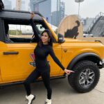 Paola Shea Instagram – Happy Friday! This is our first look at the new #Ford Bronco and let me tell you, I am obsessed!! This baby has an independent front suspension for better wheel control and high speed off-roading, and a solid rear axle, which makes it great for off-roading with my fur babies! #ad #laas #ford #builttoelectrify #builtwild #bft #builtfordtough