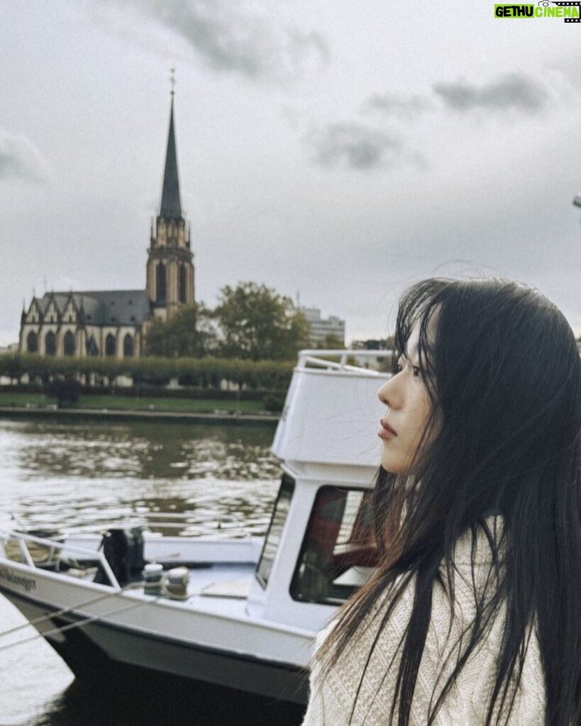 Park Chae-rin Instagram - ғʀᴀɴᴋғᴜʀᴛ🍃 Germany