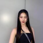 Park Chae-rin Instagram - 👀🖤
