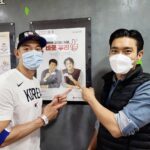 Park Jae-min Instagram - (전) 헌혈홍보대사 (@siwonchoi) 그리고 (현) 헌혈홍보대사의 만남. 헌혈 중이라는 얘기를 듣고 근처를 지나다가 응원하러 들러준 시원이. 선배 홍보대사님의 응원 덕에 오늘도 생명 나누고 왔습니다. 저 또한 여러분들의 동참을 응원합니다! While donating blood, my good friend Si-won stopped by to support me as the former honorary ambassador of blood donation. A good deed for the day accomplished! #blooddonation #헌혈