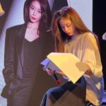 Park Ji-yeon Instagram - 데뷔 후 첫 단독 팬미팅✨ 그리웠던 무대에서 만나 정말 행복한 시간이었어요. 마지막 곡엔 울지않으려 꾹꾹 참느라 힘들었네요🥹 그대들 또 하나의 추억을 함께 해줘서 고마워요❤️🙇‍♀️