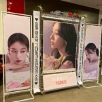 Park Ji-yeon Instagram - 데뷔 후 첫 단독 팬미팅✨ 그리웠던 무대에서 만나 정말 행복한 시간이었어요. 마지막 곡엔 울지않으려 꾹꾹 참느라 힘들었네요🥹 그대들 또 하나의 추억을 함께 해줘서 고마워요❤️🙇‍♀️