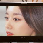 Park Ji-yeon Instagram - 👀