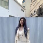 Park Ji-yeon Instagram - ☺️