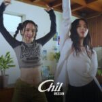 Park Jung-yeon Instagram - Chil Label 2023 Short Film EP01 草綠同色(초록동색)💚 공개합니다! 친구는 끼리끼리다 VS. 아니다(사바사)… 더보기 SNS 중독이 심각한 친구를 나무라는 다른 친구, 하지만 그 친구에겐 숨겨진 취향이🤔? 서로의 취향을 존중하는 게 바로 진정한 친구 아닐까🤜🤛 이 세상 별별 취향, 칠 레이블에 다 모았다.