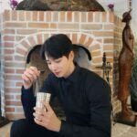 Park Sang-nam Instagram - #성스러운아이돌 #사감재