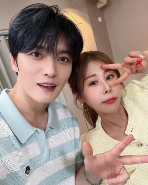 Park Se-mee Instagram - 나도 한때는
오빠방의 침대가 되고싶었어

#재친구