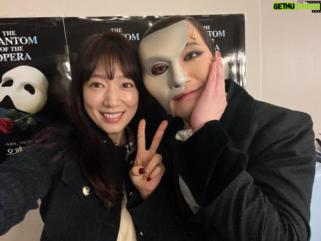 Park Shin-hye Instagram - 한태술!! 아.. 아니 팬텀!!! 너무 멋있잖아요..🫣감동감동😭😭 #오페라의유령 #thephantomoftheopera