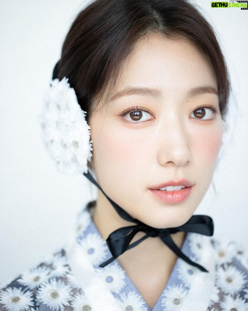 Park Shin-hye Instagram - 한복❣