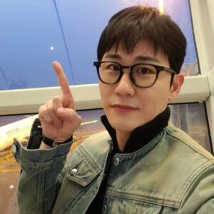 Park Young-tak Instagram - 필리핀 분들 만나고 올게요👍

5개 방송 및 20여개 매체와 기자회견 인터뷰를 가진다고 합니다. 

텐션아 힘을 내!

잘 다녀올게요!👍

#언젠가모두만나게됩니다
#YOUNGTAK
#philippines