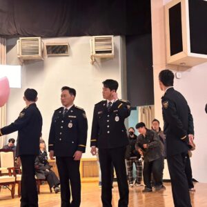 Park Young-tak Instagram - 처음이란 항상 소중한 법
첫화부터 마지막화까지 
모든 순간,함께한 모든 분들께 감사드립니다.

행복해야 돼 강남순 간이식🤵👰‍♂️

아맞다 우리희식이 나라를 지키고 있구나..
잘생긴 얼굴보러 면회갈게

Feat 올려( 노래가 빠이팅 넘치는 이유 = 우리 마수대 , 간이식 , 강남순 덕)

#힘쎈여자강남순 
#stronggirlnamsoon