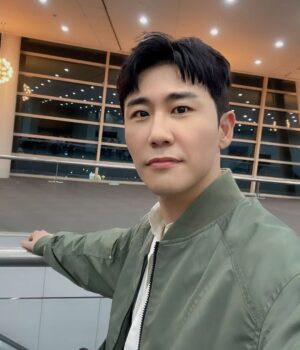 Park Young-tak Instagram - JTBC 힘쎈여자 강남순 
형사역할로 참여합니다.👨‍✈️
오늘밤 10시 50분 🕚
넷플릭스 티빙으로도 보실 수 있습니다!

#힘쎈여자강남순 화이팅👊👊👊👊
#netflix #tving #stronggirlnamsoon
#대한민국축구 화이팅🙏⚽️