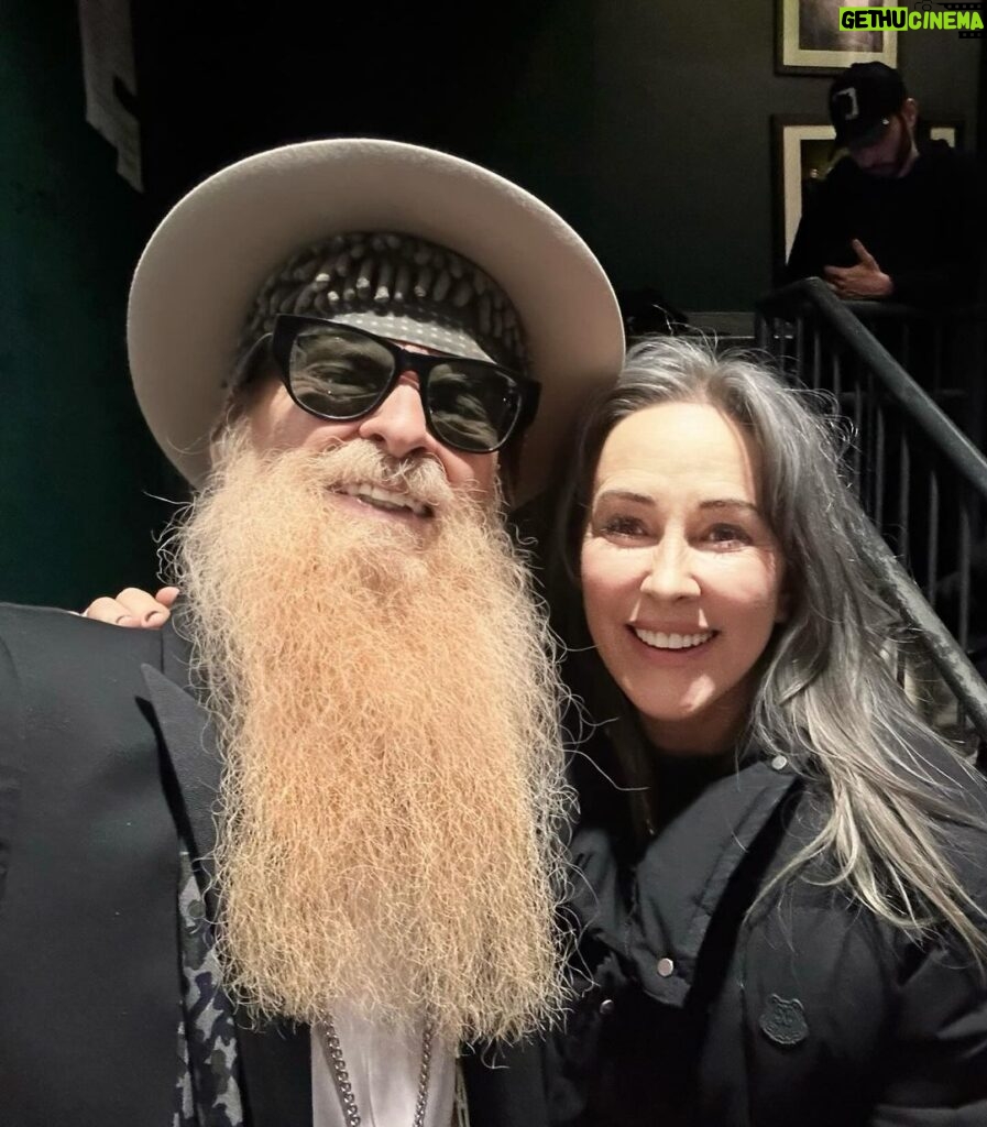 Patricia Heaton Instagram - Old friends and new… @paulhipp @billyfgibbons @zztop @citywinerynsh #reverendtimtom #musiccity #nashville #fridaynight Nashville, Tennessee