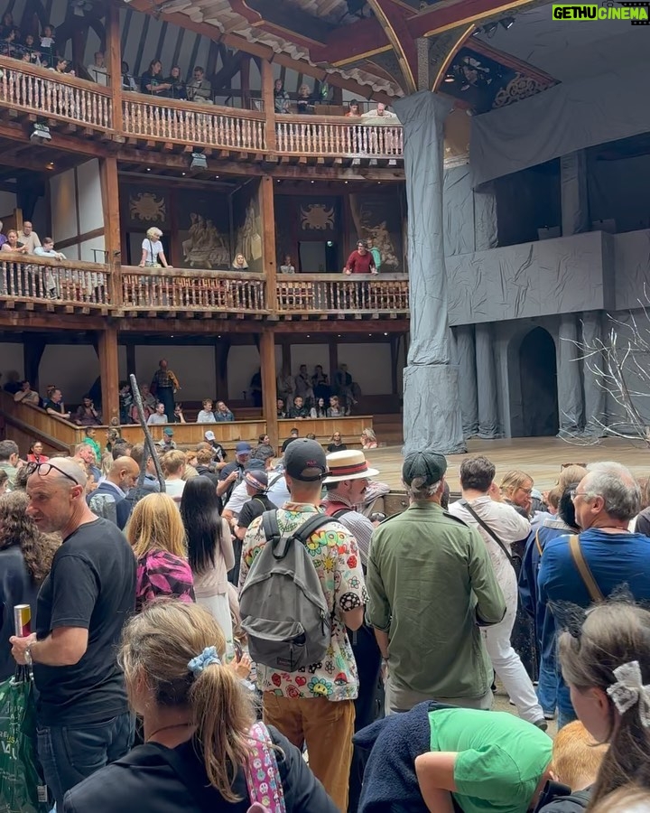 Patricia Heaton Instagram - Took in the Scottish play at @‌The_Globe with @valley__heat #Shakespeare #Macbeth #TheScottishPlay #ShakespearesGlobe #GlobeTheatre #ThisWoodenO #Theatre #London #Bankside Shakespeare's Globe