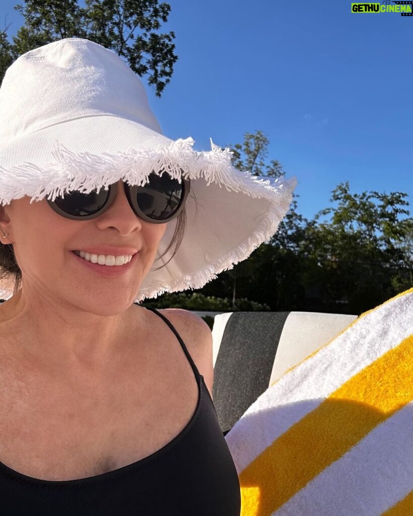 Patricia Heaton Instagram - Going into the weekend like…