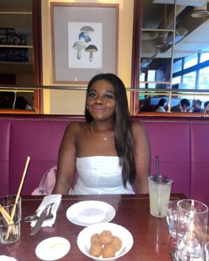 Patricia Thona Yiombi Instagram - 행사가 거즘 할리우드 느낌 그 자체(미국 한번도 안 가봄)😋 절미언니랑 데이뚜😘
