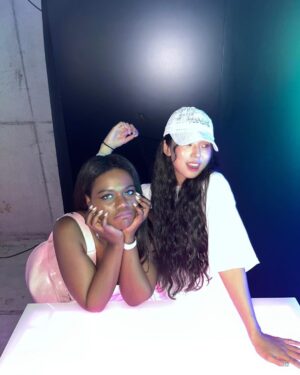 Patricia Thona Yiombi Instagram - 행사가 거즘 할리우드 느낌 그 자체(미국 한번도 안 가봄)😋 절미언니랑 데이뚜😘