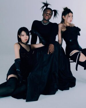 Patricia Thona Yiombi Instagram - 언니들과 함께여서 더욱 더 즐거웠던 촬영💙
@dazedkorea  @hmlycp