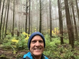 Patrick Fabian Instagram - Have a Happy Hiking Weekend!

#Nature #hiking #rain #outdoors #FreshAir

#LynnCanyonLoopTrail
#Vancouver
#BritishColumbia