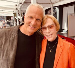 Patrick Fabian Instagram - Happy 90th Birthday, @itscarolburnett !!
#Legend

Showbusiness can be wonderfully surprising…never thought I’d get to meet #CarolBurnett let alone say we were in the same show.

@bettercallsaulamc 
#BetterCallSaul
@amc_tv 
 @sptv