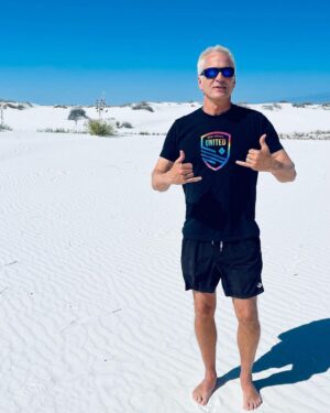Patrick Fabian Instagram - Rooting for @newmexicoutd from #whitesandsnationalpark 
#somosunidos ⚽️

#newmexico
@whitesandsnps 
@visitabq 
@visitlascruces
