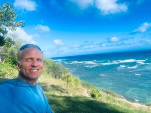 Patrick Fabian Instagram - Have a Happy Hiking Weekend!

#Diamondheadpoint
#oahu
#hawaii

@freeflyapparel 
@thenorthface 
@officialmauijim 
#nature #hiking