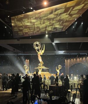 Patrick Fabian Instagram - Great way to wrap it all up…..at the 75th Emmy Awards….with all my friends, celebrating #BetterCallSaul.💙

Thanks for All the Fans for making our dreams come true.🙏

@bettercallsaulamc 
@daltonyco 
@michaelmando 
@rheaseehorn @mrpetergould 
@amc_tv 
@sptv 
@televisionacad