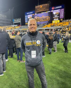 Patrick Fabian Instagram - One week ago….A blast @acrisurestadium …..Thank You!!! @steelers for another dream come true….throwing on the field at halftime and supporting the Black & Gold with fellow yinzers @mingna_wen , @wwegraves & @tommyshaw of @styxtheband …..didn’t win last week, but always a fan, no matter what!
#HereWeGo

@steelers_nation_unite 
@kingofbayonne 
@steelernationcom