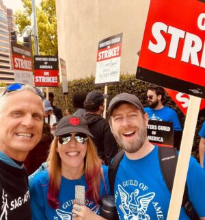 Patrick Fabian Instagram - I’m an empty suit & a smile without WRITERS. Proud to stand alongside my #Union Sisters & Brothers.

Here’s writers from #Lucifer  #VeronicaMars, #Bull,
#Doxxed, #Dynasty, #Barry

@sagaftra 
@wgawest 
@wgaeast 
#UnionStrong 💪

@mremilyheller @chrisrafferty @thatelaineloh @travisadonnelly #RobThomas