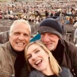 Patrick Fabian Instagram - I was #ReverendYummypants on #REBA years before I donned the #HamlindigoBlue on @bettercallsaulamc, but on Saturday Night @hollywoodbowl, @reba brought @melissapeterman @rheaseehorn , #JonathanBanks & @rexlinn13 & more together and blew the roof off with an awesome show. Thank you, @reba! #Hollywoodbowl #ShowbizFun #ILoveLA