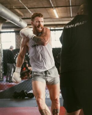 Paul Felder Instagram - Back in the lab today @marquez.mma with @seanbradymma and crew. Trying to find more balance between MMA and endurance training. Day 6 in the books. Big shout to @_curtisee for amazing 📸 work! @fewwillhunt for the swag bag 🫡 and coach John for the work. This sport is has been my life and sometimes it takes a moment you wouldn’t expect to remind you. #ironlung #philly #backinthelab 
On and then I ran 13.miles. (Cardio kills)