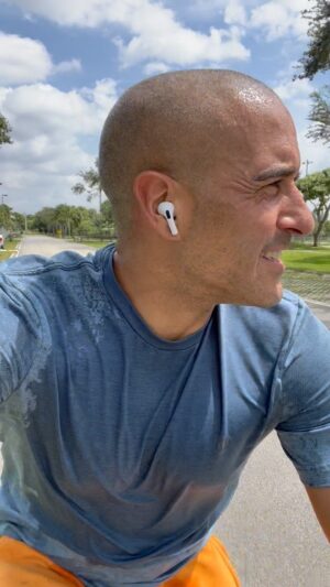 Paul Felder Instagram - BOCA RATON, FL. — 🚨 Rumor mill is churning. As such, the Jolly Green Giant series is back. 🫁 • @felderpaul #theironlung™️ 
•
@christinefelderr • @suckerpunchent • @laura_sanko • @codymerrow • @brucebufferufc • @lappyufc •🚨🫁 (no Irish flags, no dragons)