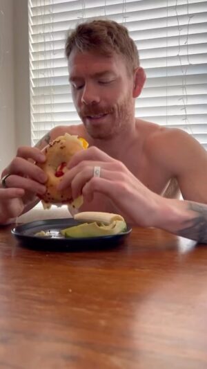 Paul Felder Instagram - For those asking about my diet, here’s a glimpse into my day. 
#triathletefood #triathlondiet #paulfelder #ironlung #everymanjack