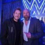 Paul Michael Lévesque Instagram - Look at this photograph. #SmackDown @nickelback