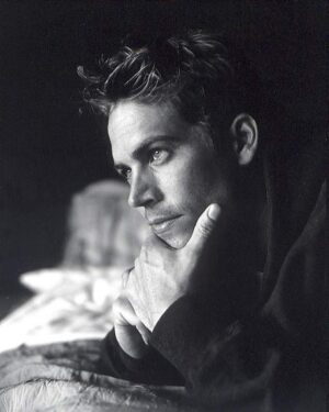 Paul Walker Instagram - Hard to believe it’s been 8 years… 

As we remember Paul’s legacy this #GivingTuesday, we hope you’ll join us in honoring his memory by supporting the @PaulWalkerFdn in their efforts to #DoGood for the world through ocean conservation, education and more. Link in bio. 

#TeamPW