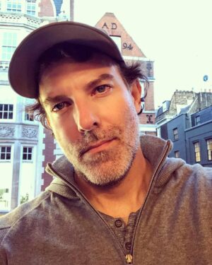 Paul Walling Instagram - Fifty shades of London 🇬🇧... and seventy-three filters.