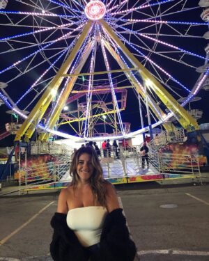 Paula Brancati Instagram - the waffle > the funnel cake trust me!! 

📸 @salvatoreantonioofficial