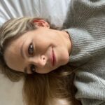Paula Lobo Antunes Instagram - Quando chove….tira se selfies 😜 #nofilter #justselfies Boxted Hall