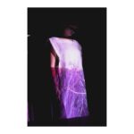 Paula Luchsinger Instagram - Algunas fotos de lo que fue la performance de fotografía “Hoguera” de @paulaluchsinger para la exposición de @tallerderegistro liderada por @isabelflorenci4 Fotografías por: @martincorveras