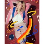 Pauline Clément Instagram - Pauline in the 80's ! 🌟 Nouvelle collaboration avec @garanceenpapier, cette fois sur une photo de @unepaulineclement, avec @sophiemoutiermakeup au maquillage et @tamma.bege en super assistante photo ! 💖🤙 . #portraitillustré #portrait_fr #reponsesphoto #melonmag #eunomina #insomniamag #80sstyle #photoillustration #annees80 #portraitgreatness #saturdaysmag #worldviewmag #tendermag #forevermagazine #illustratrice #woofermagazine #fisheyelemag #années80 #portraituring #the80s