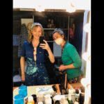 Pauline Clément Instagram - Des taches de rousseur, une bd, la prof de sport qui a la flemme, du chocolat dans une cachette et des boucles d’oreille en forme de carotte ! 👩‍🌾