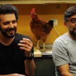 Pedram Sharifi Instagram - . رونمایی از عکس‌ها و اطلاعات رسمی فیلم «ملخ»/ اولین حضور بین‌المللی در جشنواره آمریکایی رقم می‌خورد . به گزارش روابط عمومی پروژه، فیلم سینمایی #ملخ به کارگردانی #فائزه_عزیزخانی، تهیه‌کنندگی #منیژه_حکمت و #مهشید_آهنگرانی‌فراهانی و پخش بین‌المللی شرکت ایریماژ در نخستین نمایش جهانی، در جشنواره «جنوب از جنوب غربی» (SXSW) اکران می‌شود. . این جشنواره بزرگ آمریکایی که تاکنون با سینمای نوین ایران بیگانه بوده است، از 20 تا 29 اسفند ماه سال جاری در شهر آستین در ایالت تگزاس برگزار می‌شود. . جشنواره «جنوب از جنوب غربی» (SXSW) که در میان تگزاسی‌ها به نام مختصر «جنوب از...» (Southby) شناخته می‌شود، به گفته وال استریت ژورنال، «از زمان آغاز در سال 1987، در مقام یک دورهمی برای گروه های موسیقی به اتفاقی بزرگ مبدل شده است که پیشروان فکری و فرهنگی از سراسر جهان را جذب سواحل دریاچه لردی برد می‌کند.» . نیویورک‌تایمز می‌نویسد: «جنوب از...، به آنگونه ای که اهالی آستین نام جشنواره را می‌خوانند، به قوه محرکه‌ای اقتصادی مبدل شده است که تاثیر آن بر اقتصاد محلی معادل میزبانی بازی نهایی لیگ فوتبال آمریکا است و در سال 2019، درآمدی معادل 356 میلیون دلار به همراه داشته است...» . لس‌آنجلس‌تایمز توصیف می‌کند: «جشنواره فیلم جنوب از جنوب غربی به ایستگاهی مهم در مدار جشنواره‌های بهاری مبدل شده است که پایگاهی برای فیلم‌های مستقل کم‌هزینه و تولیدات تجاری‌تر استودیویی فراهم می‌کند.» . راهیابی فیلم «ملخ» به این جشنواره بزرگ، معتبر و تاثیرگذار می‌تواند پنجره‌ای جدید را روی فیلم‌های مستقل ایرانی بگشاید. . فائزه عزیزخانی، در دومین فیلمش، با تیزبینی و شوخ‌طبعی، دختری نویسنده را در مرکز فیلم قرار داده است که در شرف از دست دادن اتاق و درآمدی از آن خود است؛ همان چیزهایی که یک نویسنده برای نوشتن به آن نیاز دارد. . «ملخ» داستان یک روز از زندگی «هانیه» با بازی #هانیه_توسلی است؛ نویسنده‌ای شکست خورده و عاشق سینما که فیلمنامه‌ای الهام پذیرفته از زندگی خود را برای کارگردانی در اختیار دوست نزدیکش، «پگاه» با بازی #پگاه_آهنگرانی، قرار داده و در جریان تمرین و روخوانی از قضاوت همگان درباره شخصیت اصلی فیلمنامه به امان آمده است. . هانیه توسلی، پگاه آهنگرانی، #پدرام_شریفی، #شیرین_آقارضاکاشی، #رامین_صدیقی، #وحید_عزیزخانی، #مجید_عزیزخانی، #نوید_سجادی_حسینی، #درنا_مدنی، #داریوش_حکمت، #مهدی_فتاحی و با حضور افتخاری #علی_مصفا از جمله بازیگران این فیلم هستند.